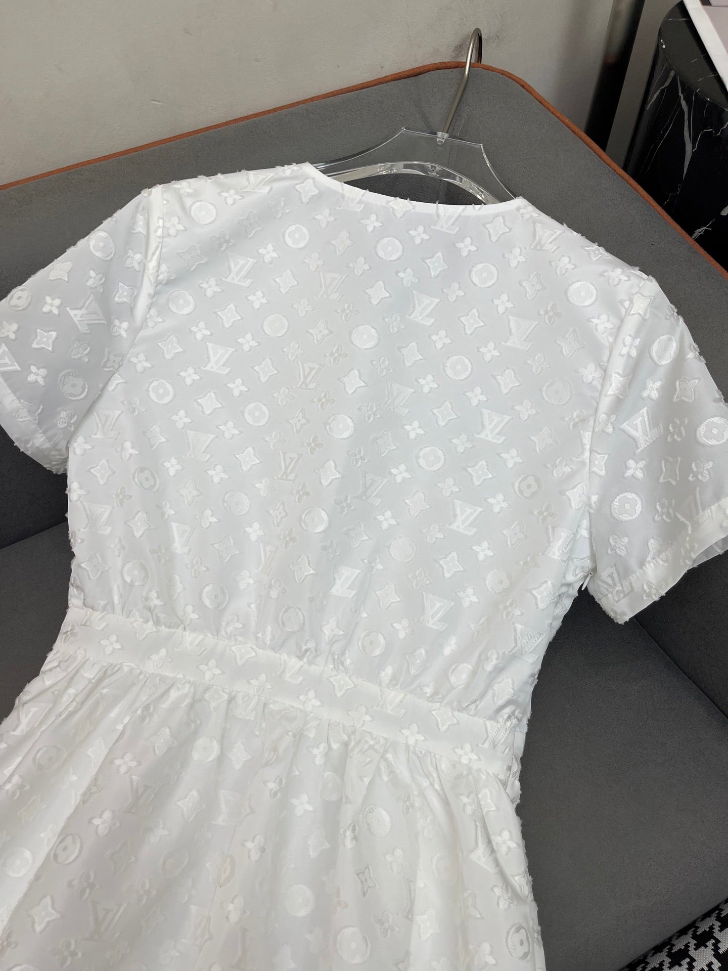 LOUIS VUITTON WHITE EMBOSSED LOGO DRESS