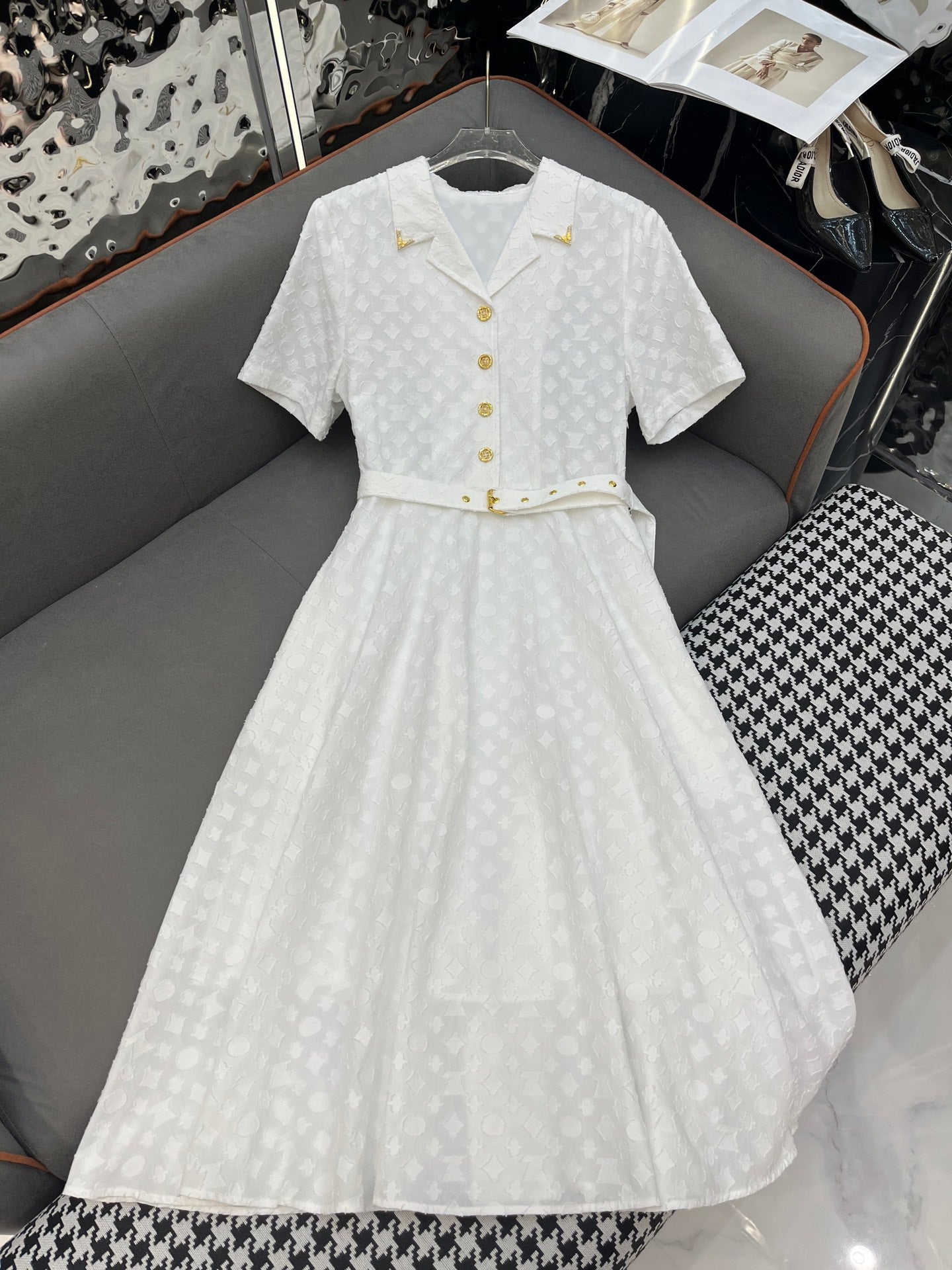 LOUIS VUITTON WHITE SHORT-SLEEVE BELTED BLAZER DRESS