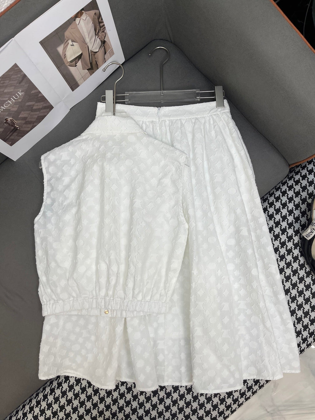 LOUIS VUITTON LAPEL VEST JACQUARD MONOPOLY WHITE 266718