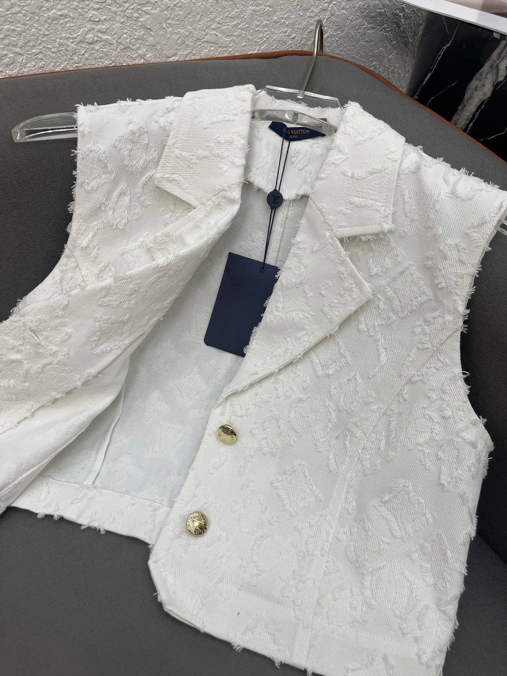 LOUIS VUITTON SET SLEEVELESS TOP AND SHORTS IN WHITE DENIM