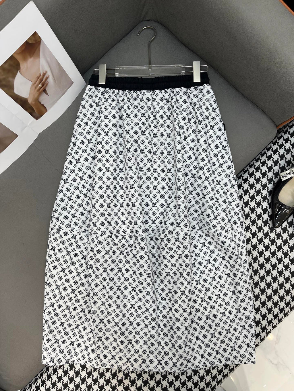 LOUIS VUITTON LV ELASTIC WAIST SKIRT 269019