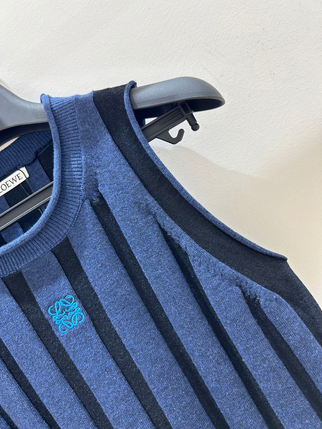 LOEWE SLEEVELESS TOP STYLE 181