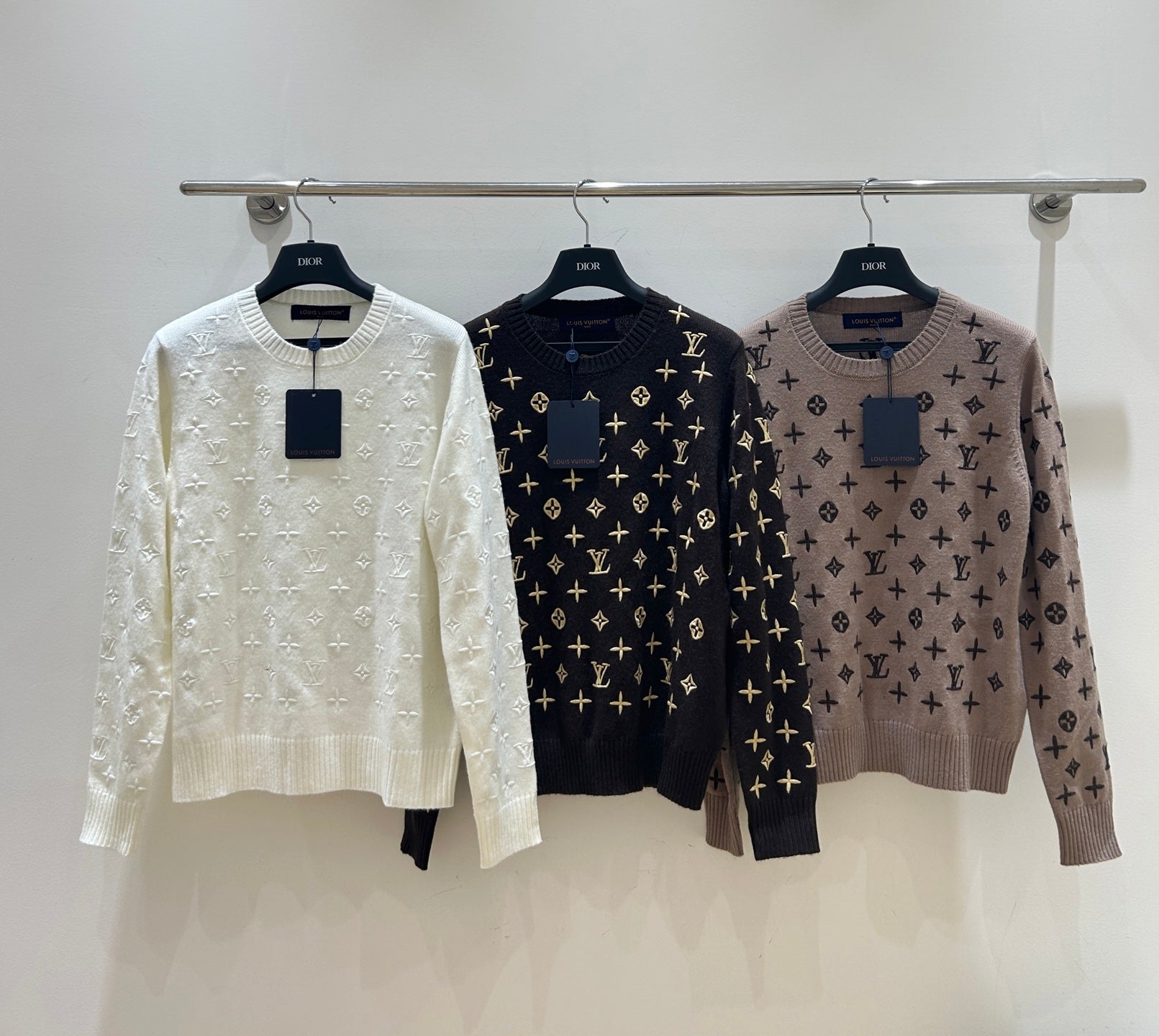 LOUIS VUITTON LV 25S SWEATER 0115