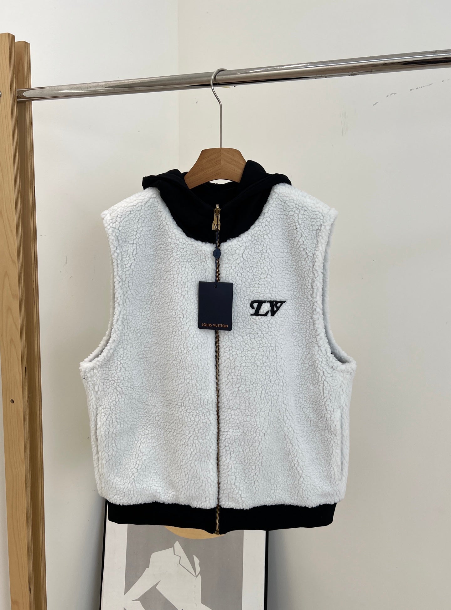 LOUIS VUITTON LV 25S HOODED VEST 0072