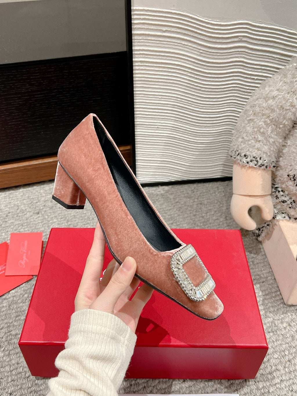 BELLE VIVIER PUMPS IN CANTALOUPE VELVET
