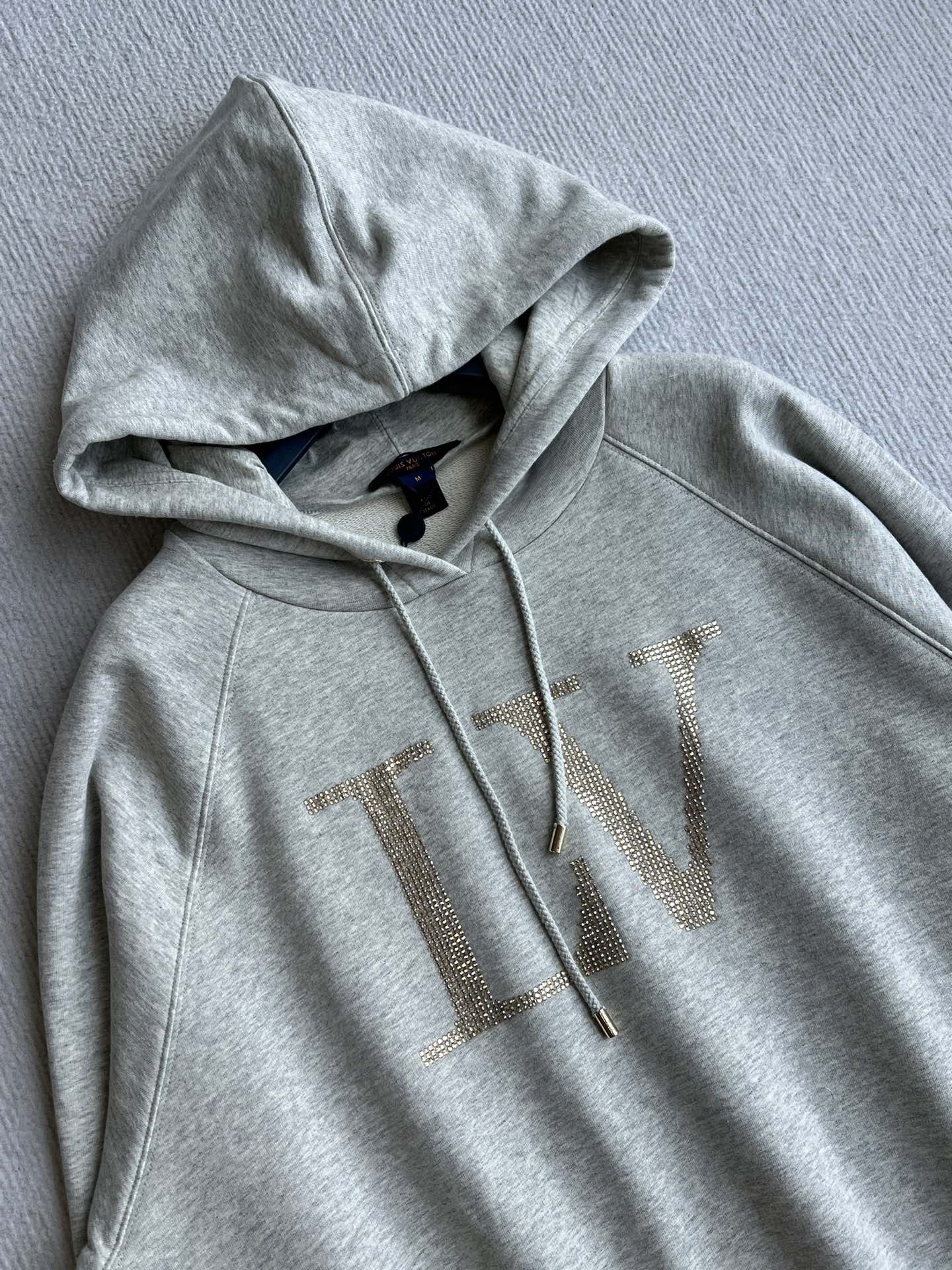 LOUIS VUITTON LOUIS VUITTON HOODED SWEATSHIRT WITH RHINESTONES 275688