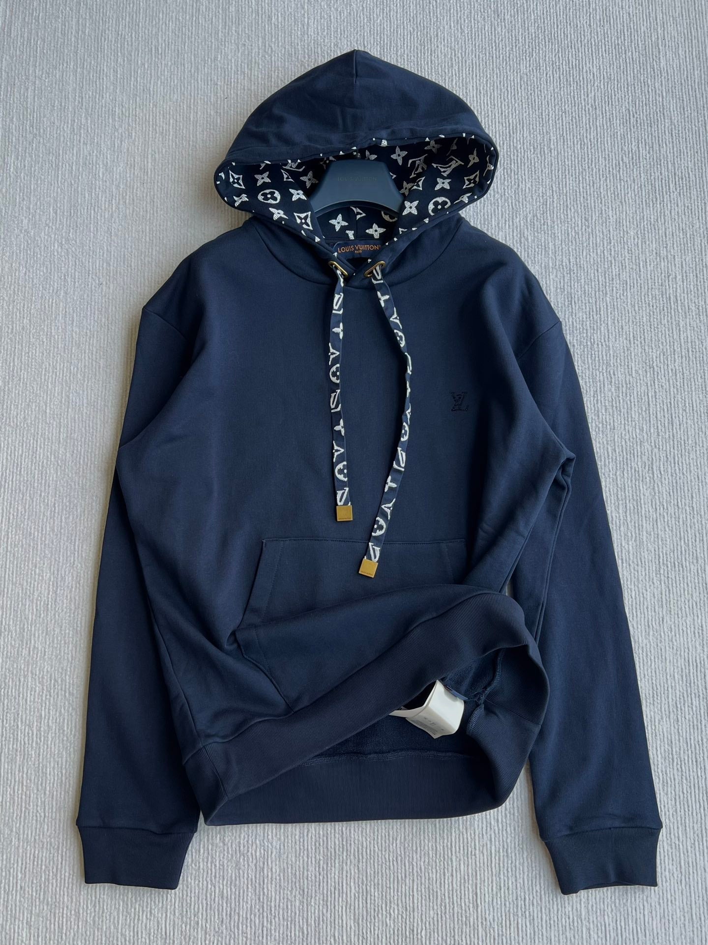 LOUIS VUITTON LOUIS VUITTON HOODED SWEATSHIRT 275702