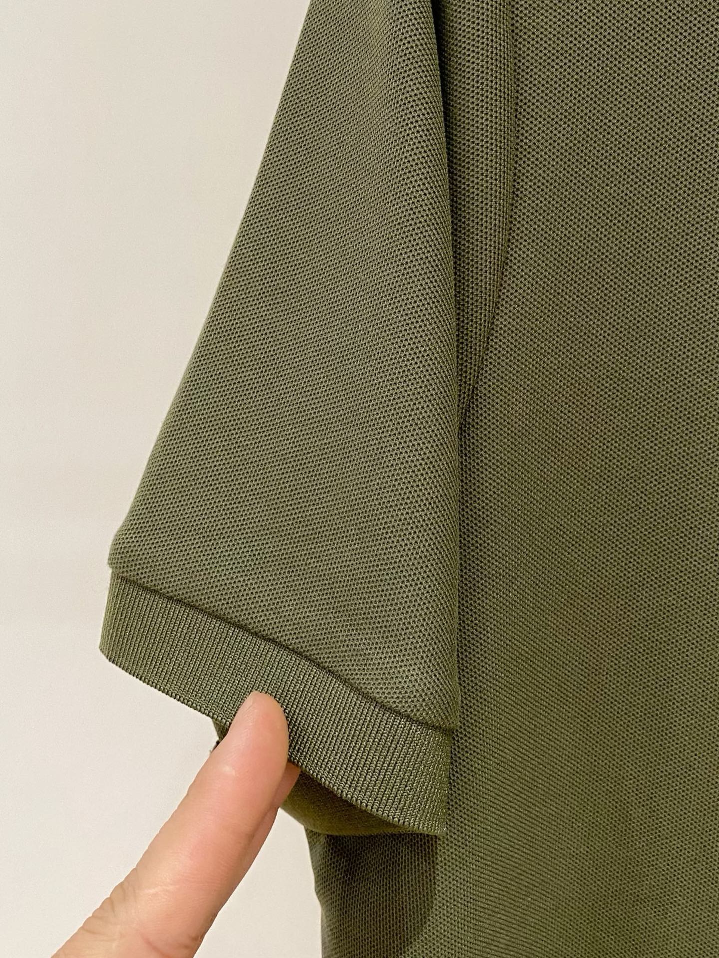 LOUIS VUITTON LV POLO SHIRT IN ARMY GREEN MESH BEADED COTTON FABRIC 238855
