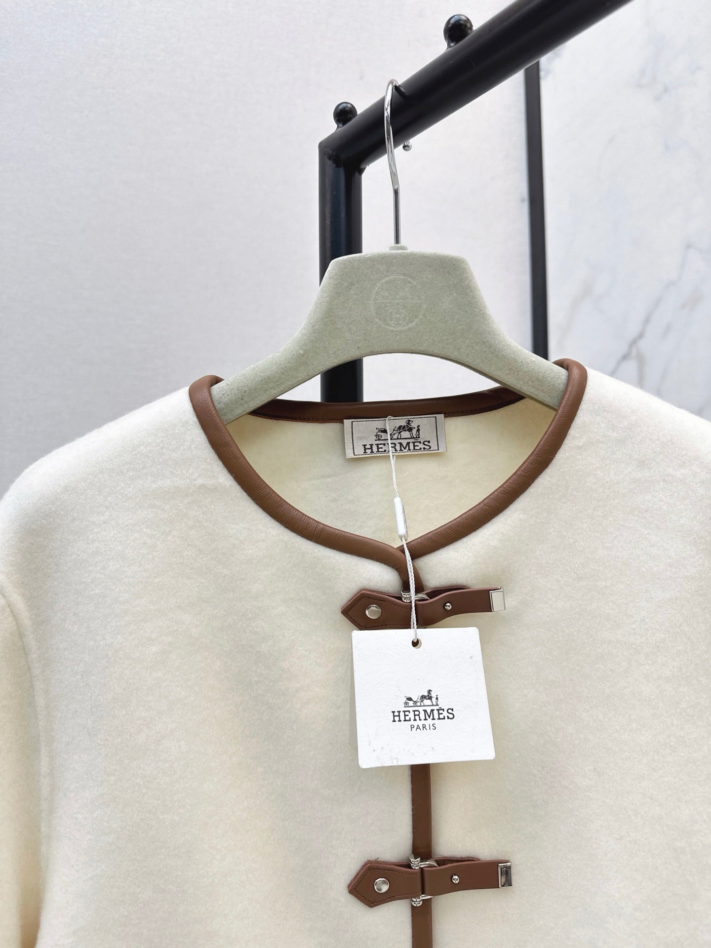 HERMES HERMES 25S REVERSIBLE SHORT CASERE COAT 130